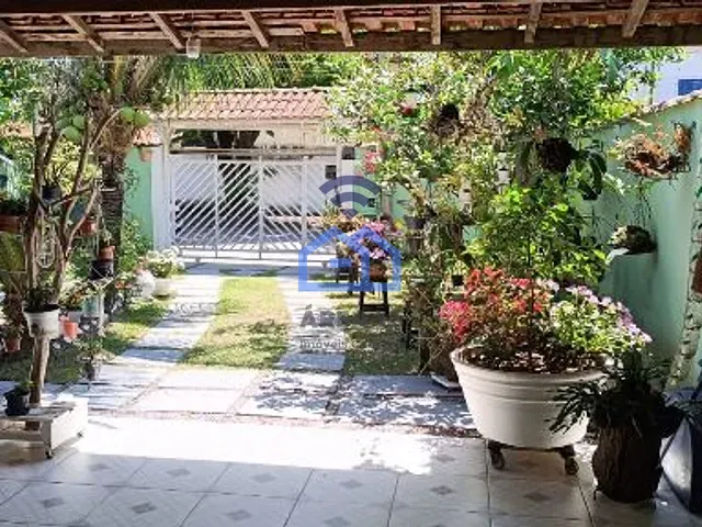 Casa com 300m² 3 quartos e 3 banheiros, à venda, no bairro Indaiá em Caraguatatuba