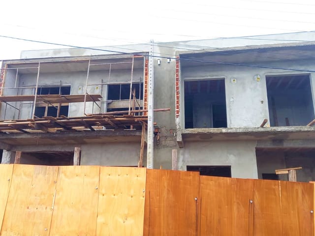 Casa com 81m² 3 quartos e 3 banheiros, à venda, no bairro Uvaranas em Ponta Grossa