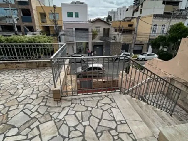 Casa com 385m² 3 quartos e 3 banheiros, à venda, no bairro Centro em Campos dos Goytacazes