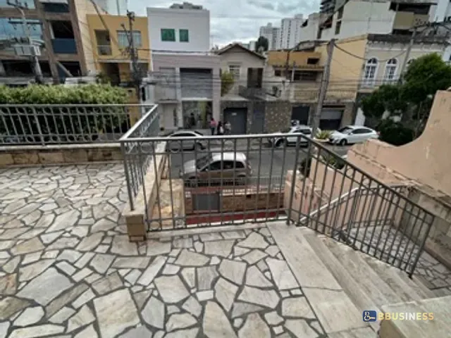 Casa com 385m² 3 quartos e 3 banheiros, à venda, no bairro Centro em Campos dos Goytacazes