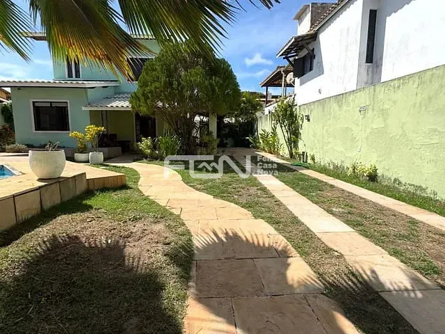Casa com 370m² 4 quartos e 4 banheiros, para alugar, no bairro Vilas do Atlântico em Lauro de Freitas