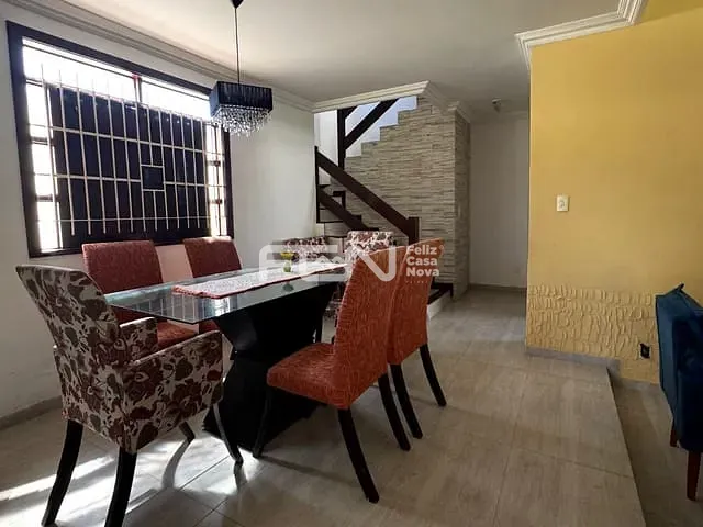 Casa com 370m² 4 quartos e 4 banheiros, para alugar, no bairro Vilas do Atlântico em Lauro de Freitas