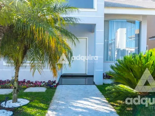 Casa com 587m² 4 quartos e 5 banheiros, à venda, no bairro Centro em Ponta Grossa