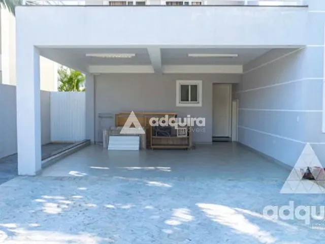 Casa com 587m² 4 quartos e 5 banheiros, à venda, no bairro Centro em Ponta Grossa