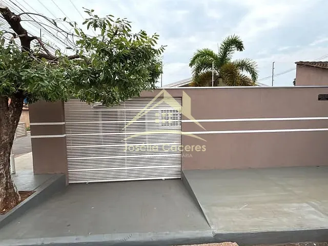 Casa com 226m² 3 quartos e 2 banheiros, à venda, no bairro Santa Isabel em Várzea Grande