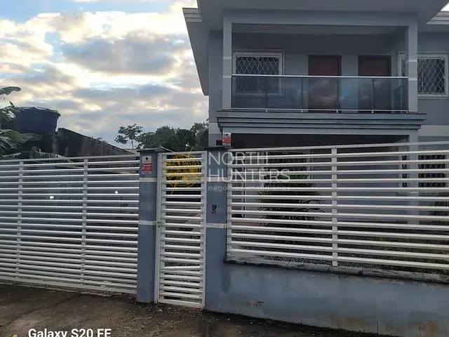 Casa com 222m² 3 quartos e 4 banheiros, à venda ou para alugar, no bairro Panaguamirim em Joinville