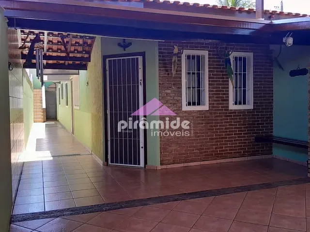 Casa 2 quartos e 2 banheiros, à venda, no bairro Porto Novo em Caraguatatuba