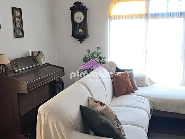 Casa com 275m² 4 quartos e 3 banheiros, à venda, no bairro Bosque dos Eucaliptos em São José dos Campos