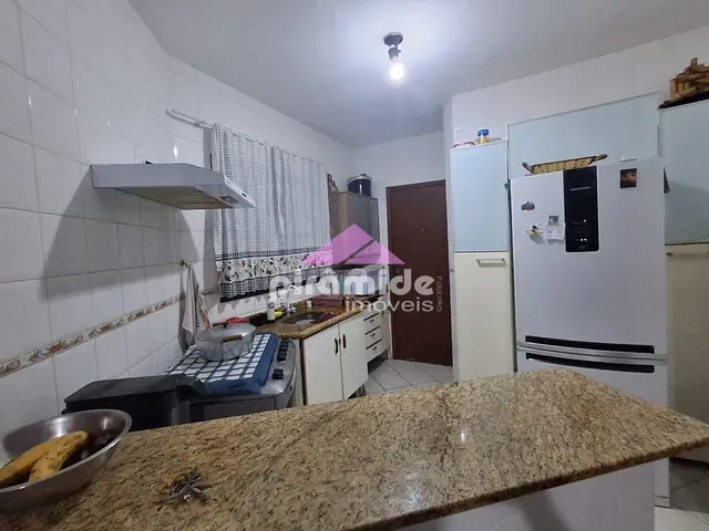 Casa 3 quartos e 1 banheiro, para alugar, no bairro Morro do algodão em Caraguatatuba