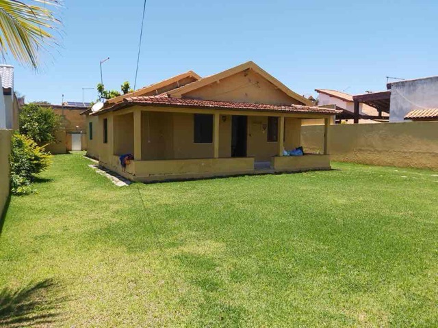 Casa com 450m² 4 quartos e 3 banheiros, à venda ou para alugar, no bairro Grussaí em São João da Barra
