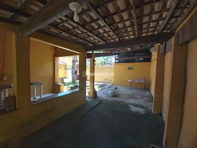 Casa com 450m² 4 quartos e 3 banheiros, à venda, no bairro Grussaí em São João da Barra