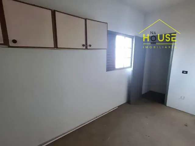 Casa com 170m² 3 quartos e 1 banheiro, à venda, no bairro Vila Hercília em Votuporanga