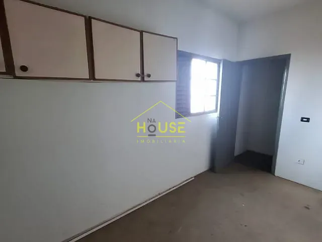 Casa com 170m² 3 quartos e 1 banheiro, à venda, no bairro Vila Hercília em Votuporanga