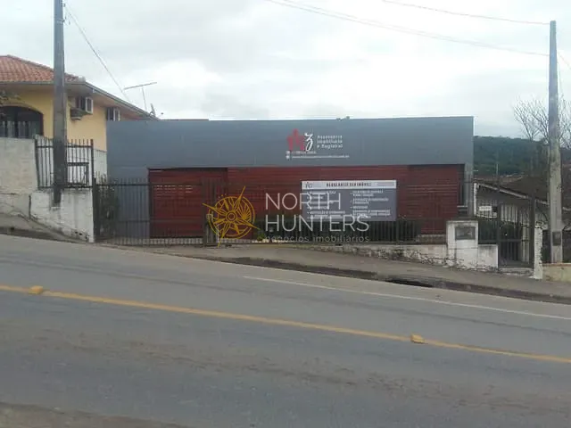 Casa com 150m² 3 quartos e 1 banheiro, à venda, no bairro Paranaguamirim em Joinville