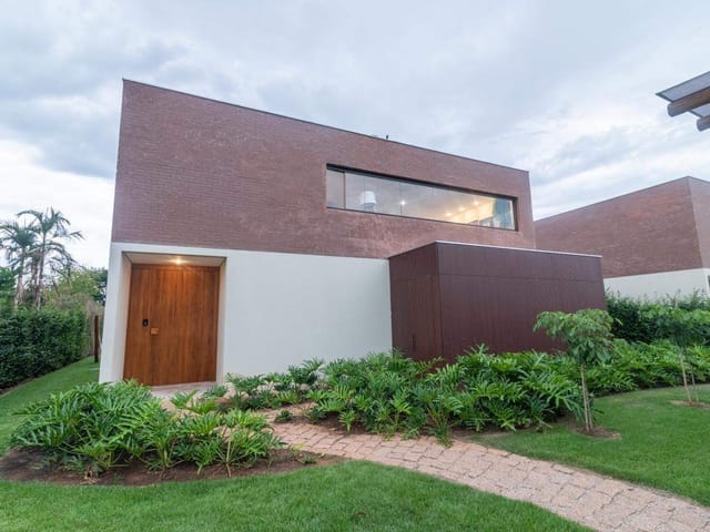 Casa com 2000m² 5 quartos e 5 banheiros, para alugar, no bairro Porto Feliz em Porto Feliz