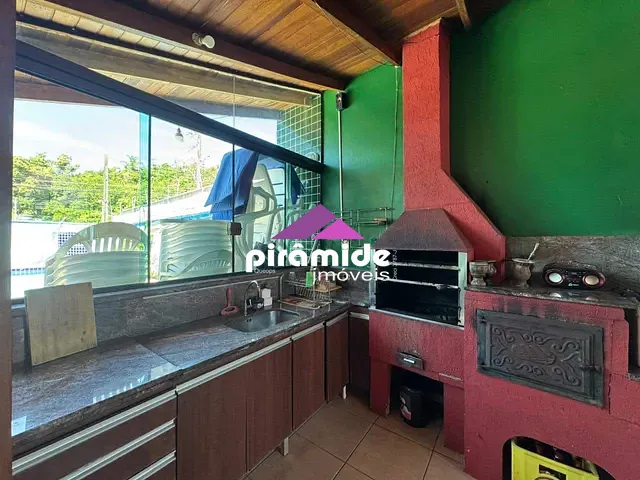 Casa com 417m² 4 quartos e 5 banheiros, à venda, no bairro Prainha em Caraguatatuba