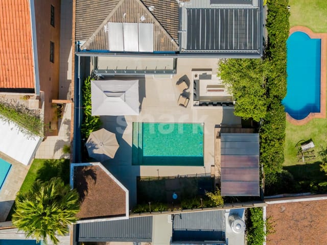 Casa com 640m² 4 quartos e 7 banheiros, à venda, no bairro Alphaville em Santana de Parnaíba