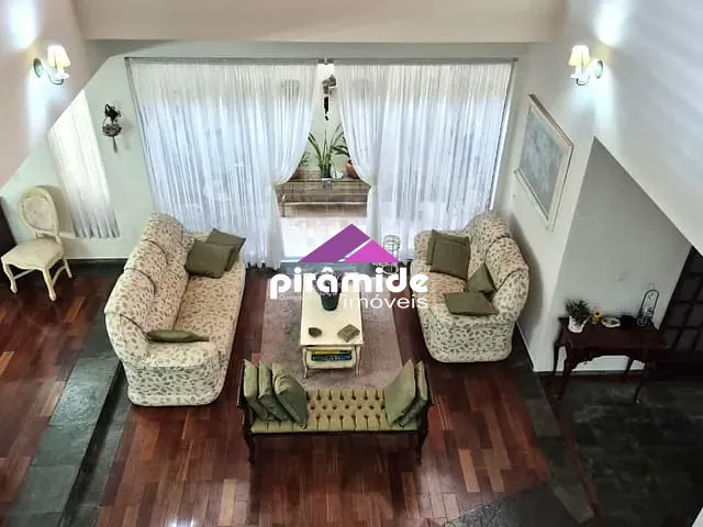 Casa 4 quartos e 2 banheiros, à venda, no bairro Jardim Alvorada em São José dos Campos