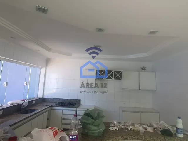 Casa 2 quartos e 2 banheiros, à venda, no bairro MARTIM DE SÁ em Caraguatatuba