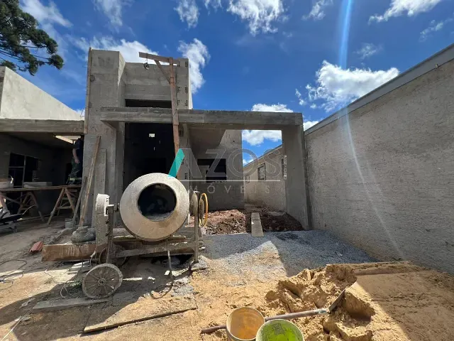 Casa com 180m² 3 quartos e 2 banheiros, à venda, no bairro Osasco em Colombo