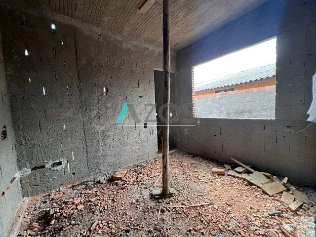 Casa com 180m² 3 quartos e 2 banheiros, à venda, no bairro Osasco em Colombo