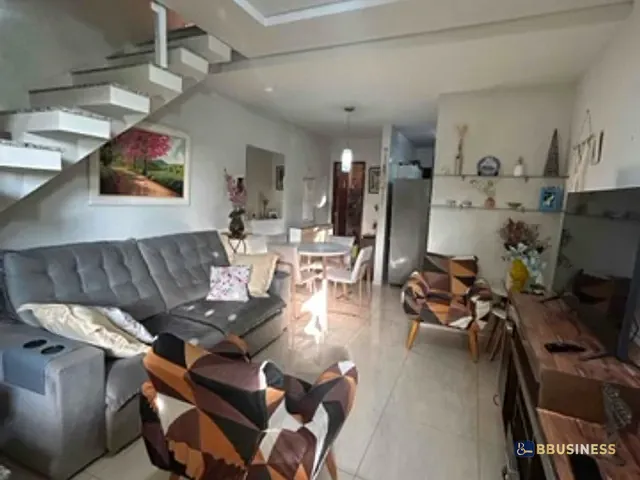 Casa com 80m² 2 quartos e 3 banheiros, à venda, no bairro Vivendas do Coqueiro em Campos dos Goytacazes