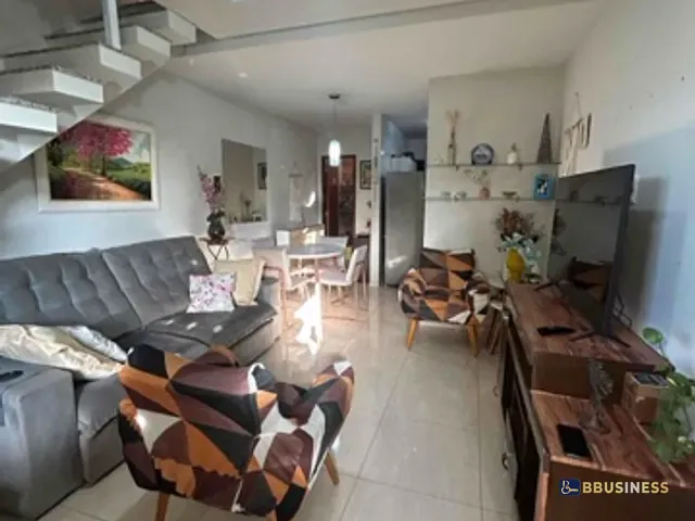Casa com 80m² 2 quartos e 3 banheiros, à venda, no bairro Vivendas do Coqueiro em Campos dos Goytacazes