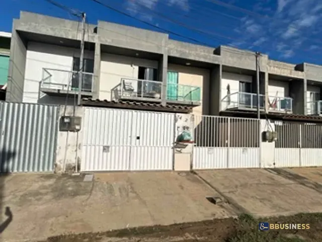 Casa com 80m² 2 quartos e 3 banheiros, à venda, no bairro Vivendas do Coqueiro em Campos dos Goytacazes