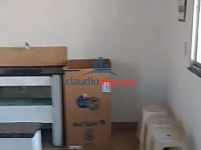 Casa com 84m² 3 quartos e 2 banheiros, à venda, no bairro Centro em Barra Mansa