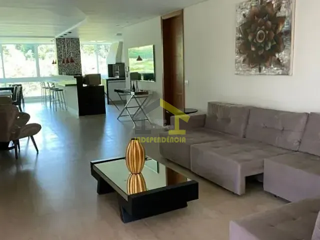 Casa com 607m² 4 quartos e 8 banheiros, à venda, no bairro Residencial Fazenda Serrinha em Itatiba