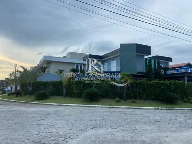 Casa com 341m², à venda, no bairro Morada da Praia em Bertioga