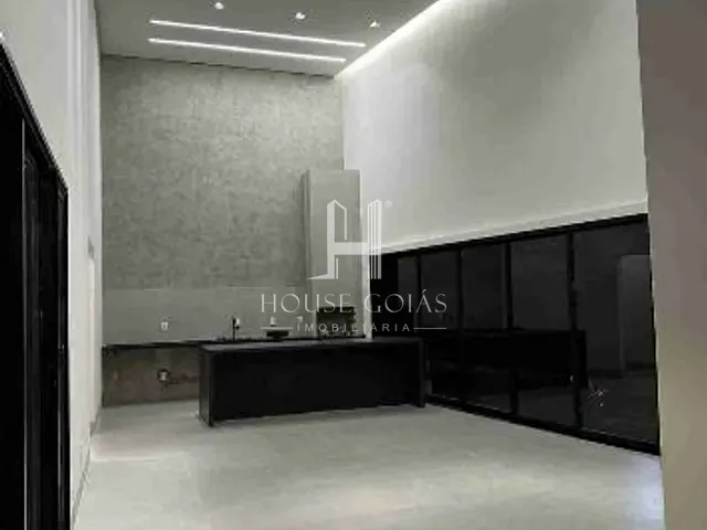 Casa com 387m² 4 quartos e 4 banheiros, à venda, no bairro Jardins Capri em Senador Canedo