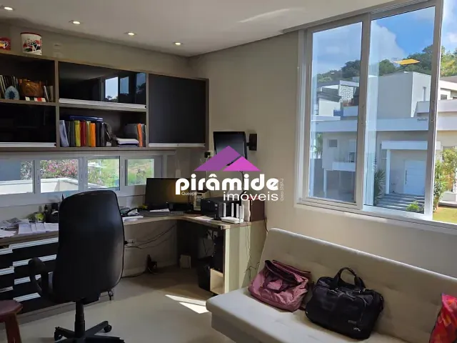 Casa 3 quartos e 4 banheiros, à venda, no bairro Urbanova em São José dos Campos