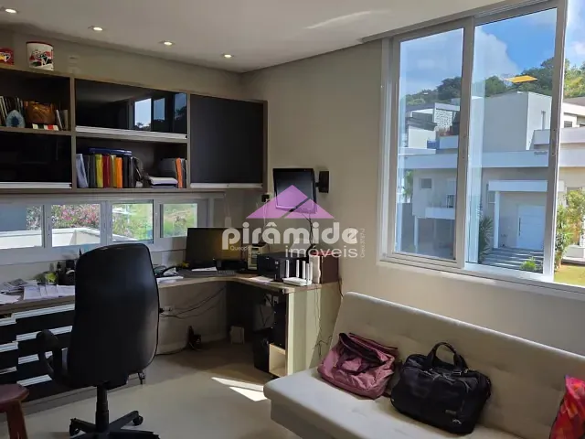 Casa 3 quartos e 4 banheiros, à venda, no bairro Condomínio Residencial Alphaville II em São José dos Campos