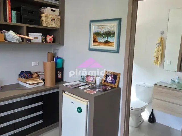 Casa 3 quartos e 4 banheiros, à venda, no bairro Condomínio Residencial Alphaville II em São José dos Campos