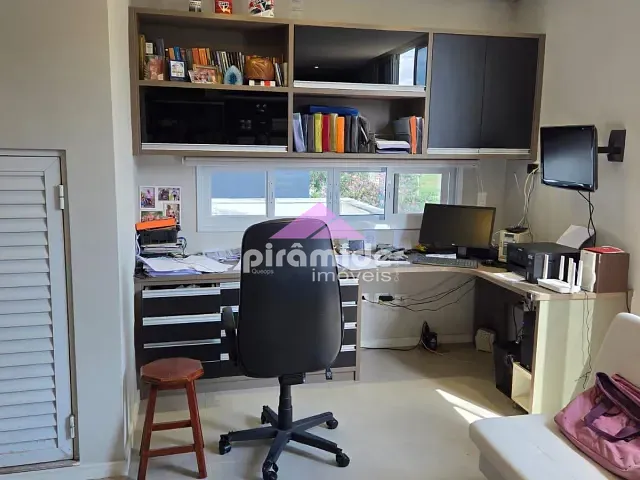 Casa 3 quartos e 4 banheiros, à venda, no bairro Condomínio Residencial Alphaville II em São José dos Campos