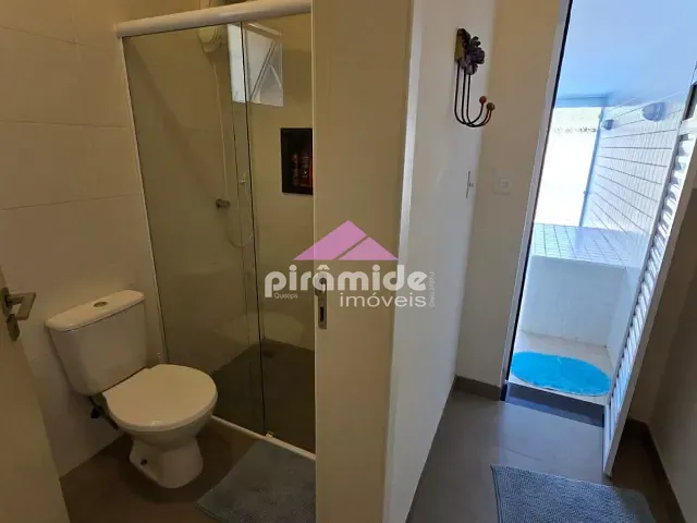 Casa 3 quartos e 4 banheiros, à venda, no bairro Condomínio Residencial Alphaville II em São José dos Campos