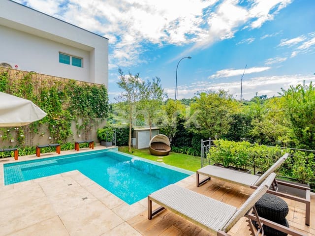 Casa com 500m² 4 quartos e 6 banheiros, à venda, no bairro Tamboré em Barueri