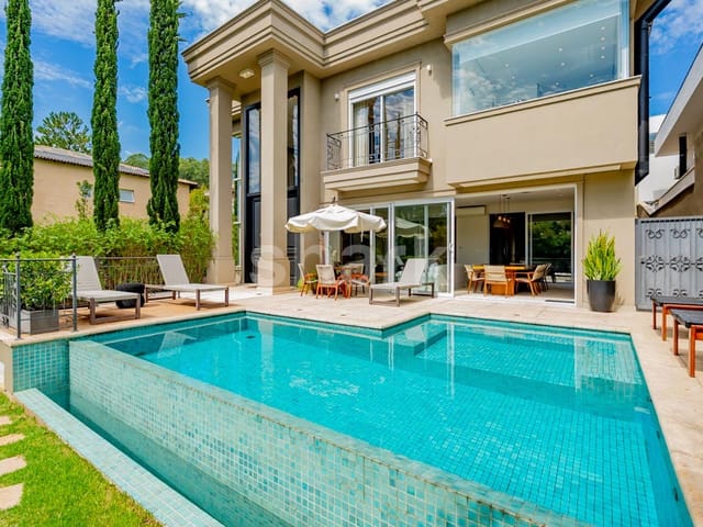 Casa com 500m² 4 quartos e 6 banheiros, à venda, no bairro Tamboré em Barueri