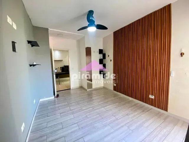 Casa 3 quartos e 2 banheiros, à venda, no bairro Eugênio de Mello em São José dos Campos