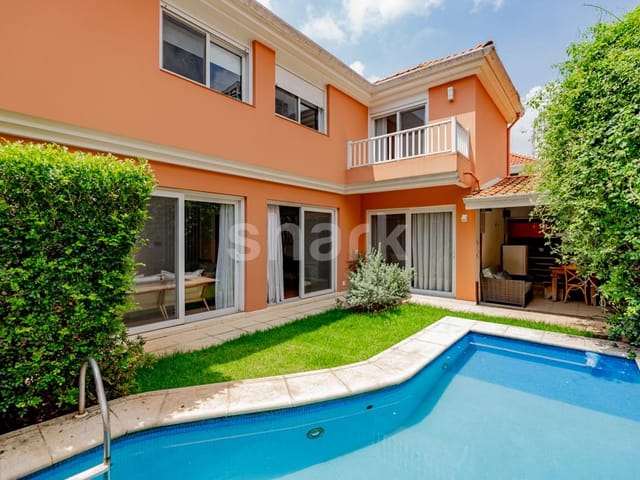 Casa com 500m² 4 quartos e 4 banheiros, à venda, no bairro Jardim Sílvia (Zona Oeste) em São Paulo