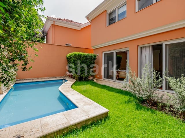 Casa com 500m² 4 quartos e 4 banheiros, à venda, no bairro Jardim Sílvia (Zona Oeste) em São Paulo