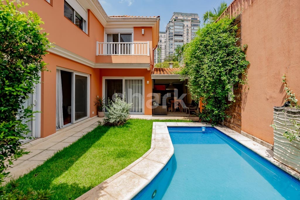 Casa em Jardim Sílvia — foto 1