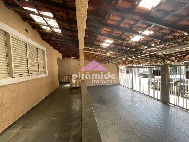 Casa com 250m² 3 quartos e 2 banheiros, à venda, no bairro Cidade Vista Verde em São José dos Campos