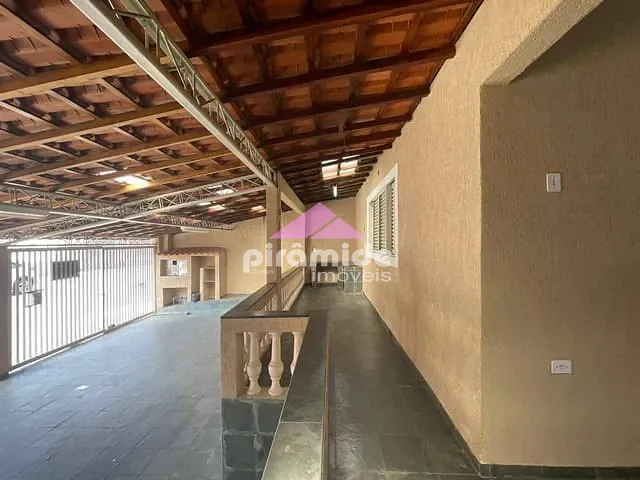 Casa com 250m² 3 quartos e 2 banheiros, à venda, no bairro Cidade Vista Verde em São José dos Campos