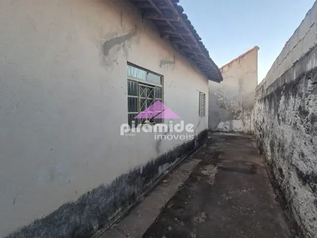 Casa com 200m² 1 quarto e 1 banheiro, à venda, no bairro Vila Alexandrina em São José dos Campos