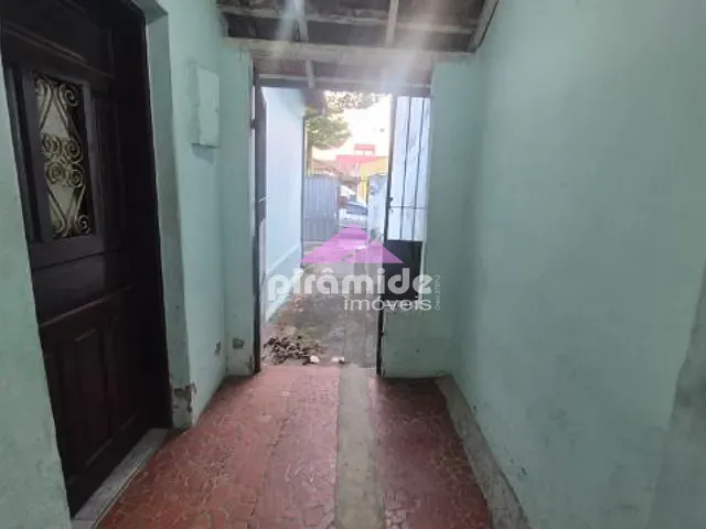 Casa com 200m² 1 quarto e 1 banheiro, à venda, no bairro Vila Alexandrina em São José dos Campos