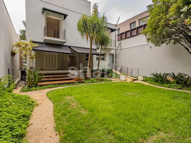 Casa com 970m² 4 quartos e 5 banheiros, à venda ou para alugar, no bairro Vila Nova Conceição em São Paulo