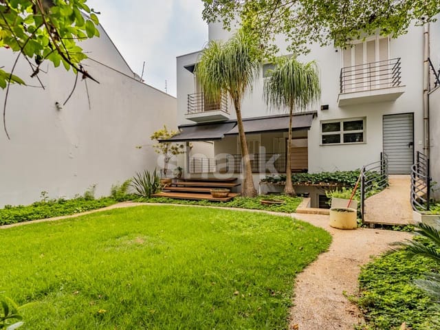 Casa com 970m² 4 quartos e 5 banheiros, à venda ou para alugar, no bairro Vila Nova Conceição em São Paulo