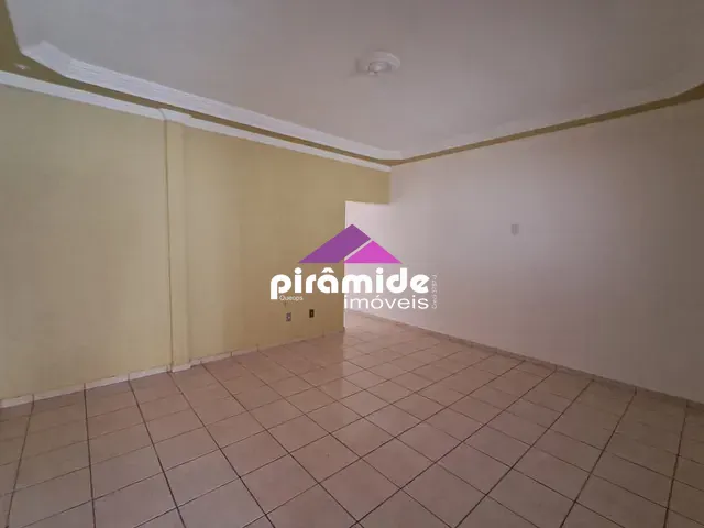 Casa 2 quartos e 2 banheiros, para alugar, no bairro Bosque dos Eucaliptos em São José dos Campos